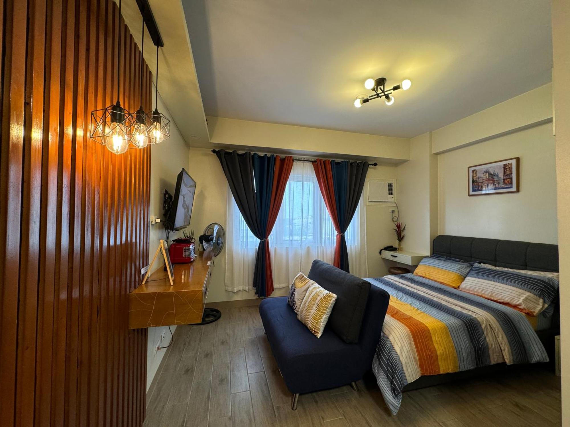 Condo Home With Fast Wifi In Bacolod City Экстерьер фото