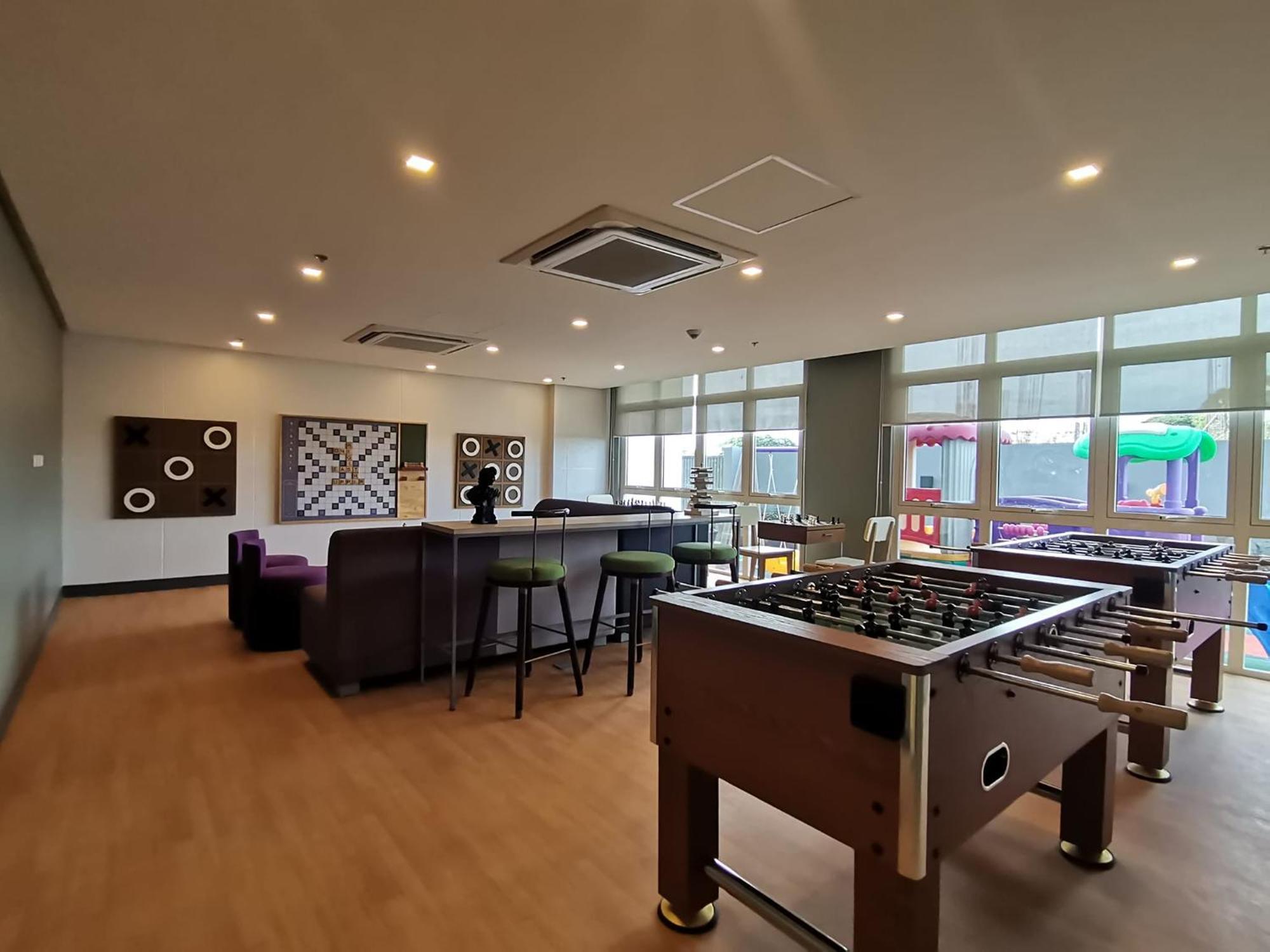 Condo Home With Fast Wifi In Bacolod City Экстерьер фото