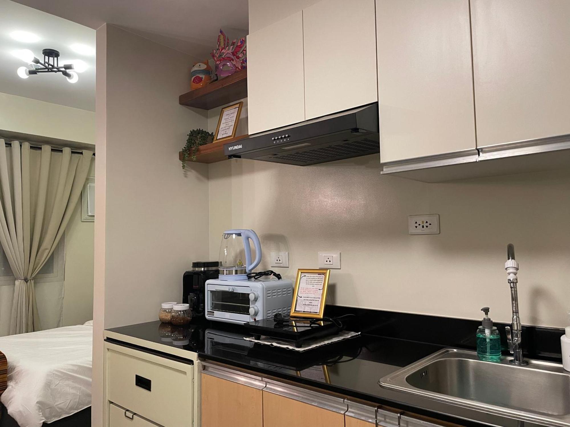 Condo Home With Fast Wifi In Bacolod City Экстерьер фото